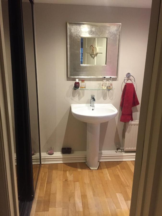 Wilmslow Airbnb Dış mekan fotoğraf